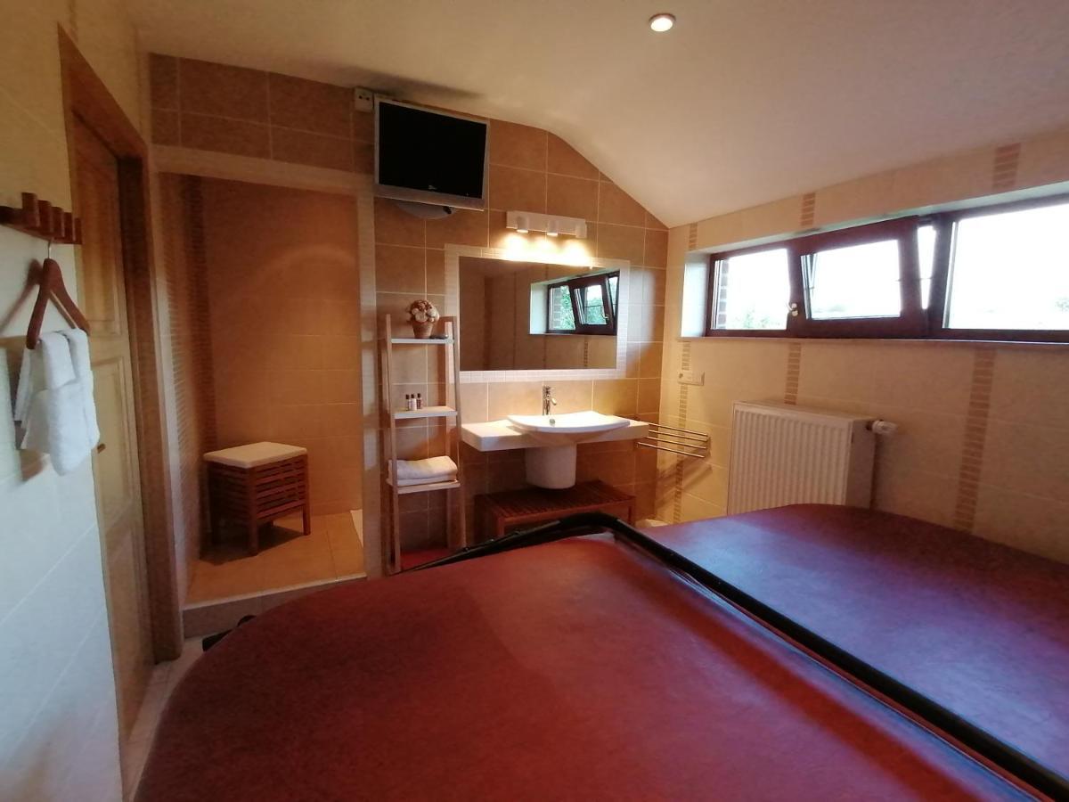 L'Atelier D'Arthur - Gite Chaleureux Avec Jacuzzi. Tenneville Eksteriør bilde